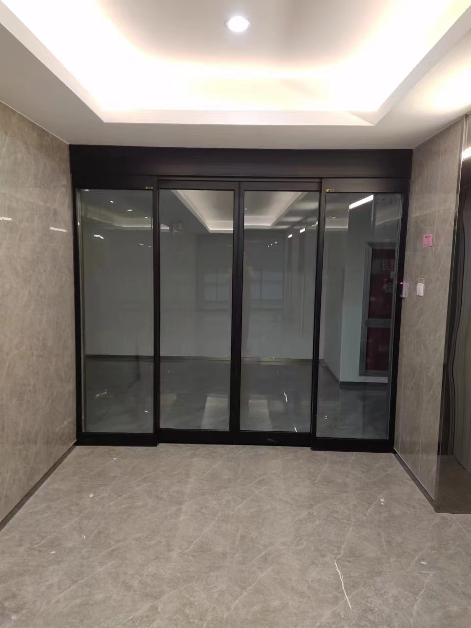 淮阴区玻璃伸缩门