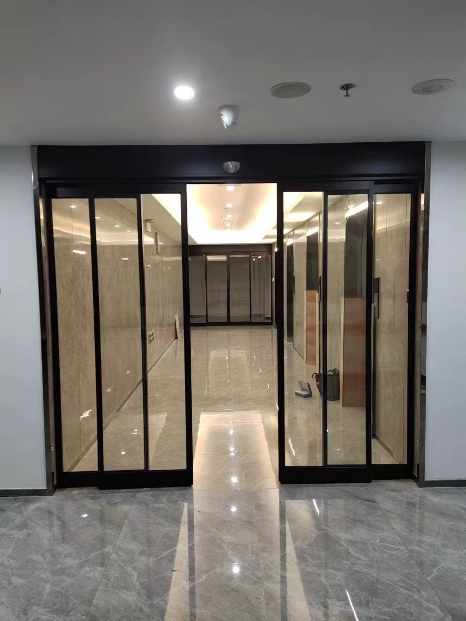 淮阴区玻璃伸缩门